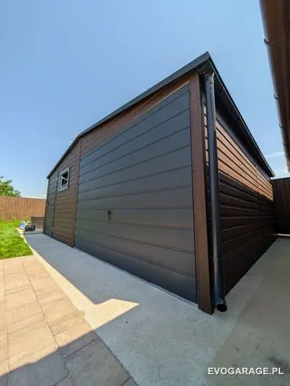 Garaż blaszany antracyt dwustanowiskowy — realizacja EVO GARAGE