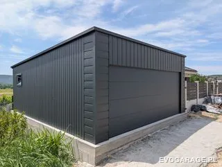 Garaż blaszany antracyt dwustanowiskowy — realizacja EVO GARAGE