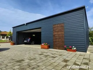 Garaż blaszany antracyt jednostanowiskowy — realizacja EVO GARAGE