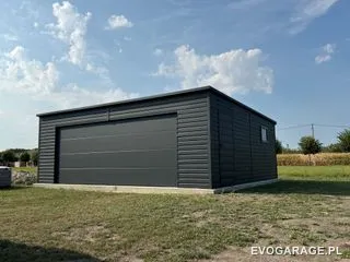 Garaż blaszany antracyt jednostanowiskowy — realizacja EVO GARAGE