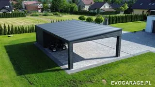 Garaż blaszany antracyt z wiatą — realizacja EVO GARAGE
