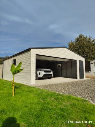 Garaż blaszany biało antracytowy dwustanowiskowy — realizacja EVO GARAGE