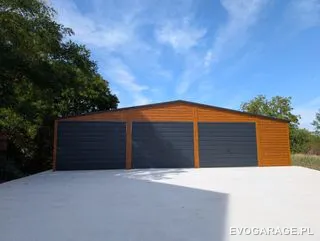 Hala blaszana drewnopodobny złoty dąb — realizacja EVO GARAGE